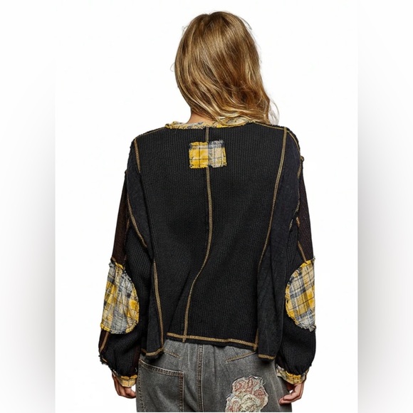 POL-Women’s NWT Black V-Neck Top with Yellow Plaid Patchwork Size S - Picture 2 of 8